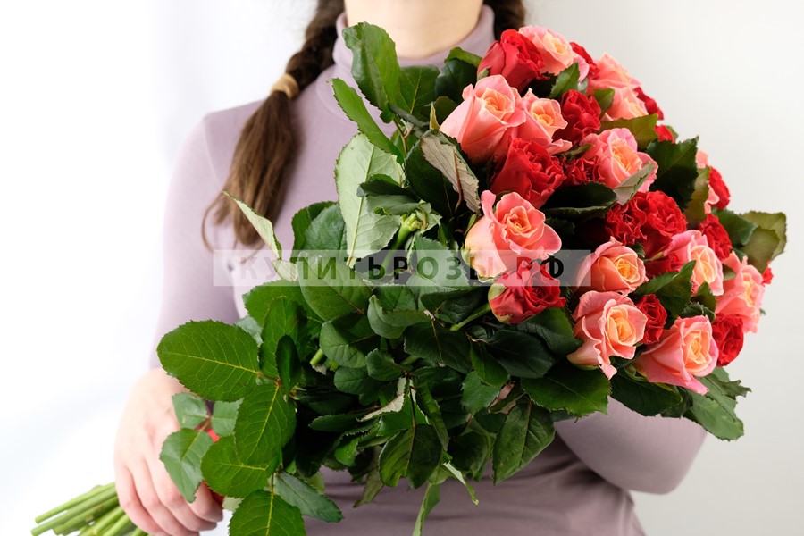 Букет роз Джейн Эйр из 31 розы